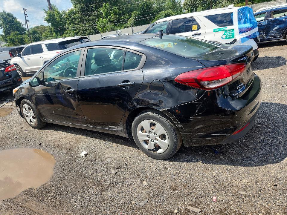 Photo 2 from auction – 2018 KIA FORTE with VIN 3KPFK4A71JE263436