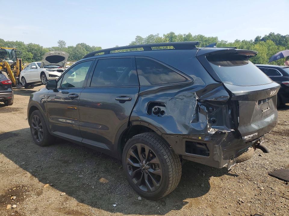 Photo 2 from auction – 2023 KIA SORENTO with VIN 5XYRKDLF0PG241070