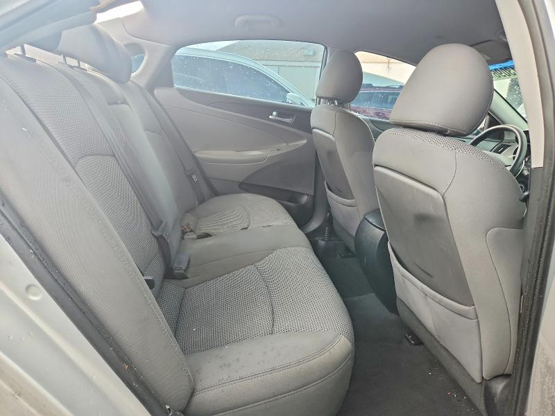 Photo 10 from auction – 2011 HYUNDAI SONATA with VIN 5NPEB4AC6BH118219