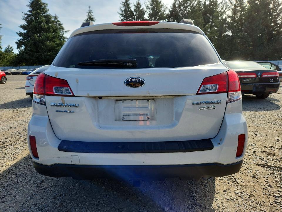 Photo 6 from auction – 2014 SUBARU OUTBACK with VIN 4S4BRBMC5E3271104