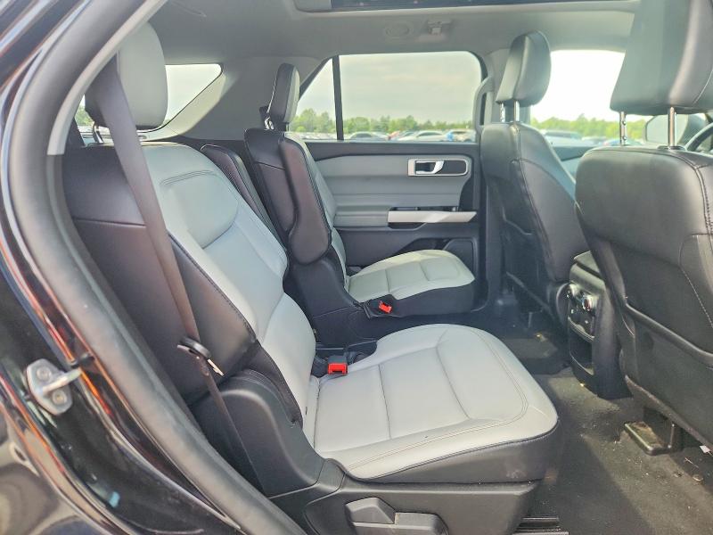 Photo 11 from auction – 2021 FORD EXPLORER with VIN 1FMSK8DH5MGB40944