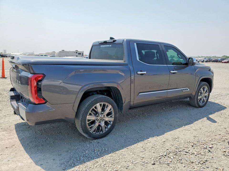 Photo 3 from auction – 2024 TOYOTA TUNDRA with VIN 5TFVC5DB8RX043088