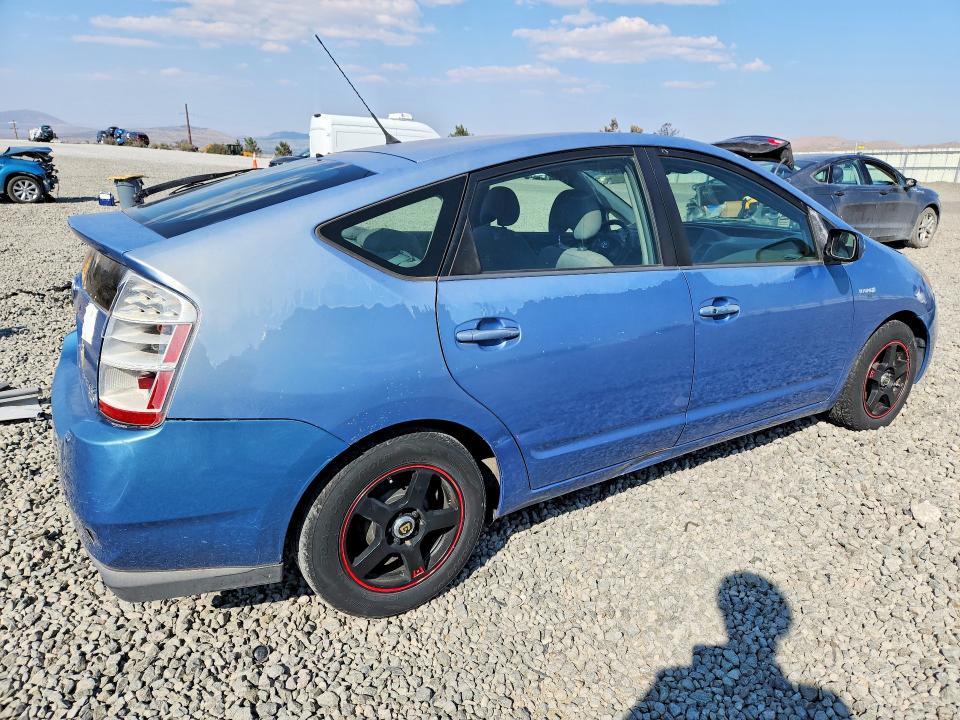 Photo 3 from auction – 2007 TOYOTA PRIUS with VIN JTDKB20U877624759