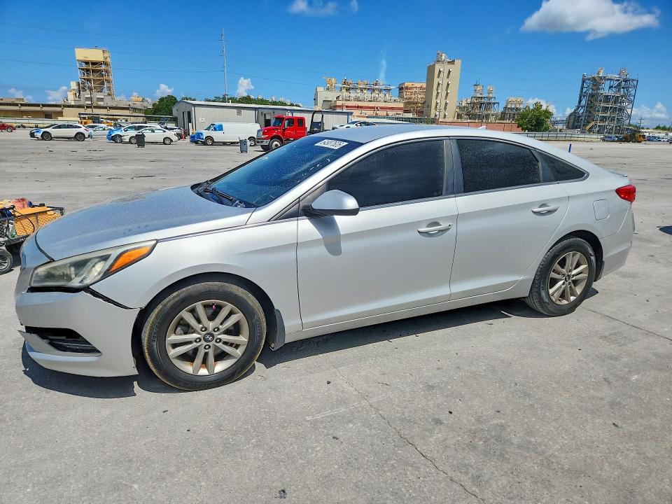 HYUNDAI SONATA 2015 with VIN 5NPE24AFXFH219537 - Photo from auction