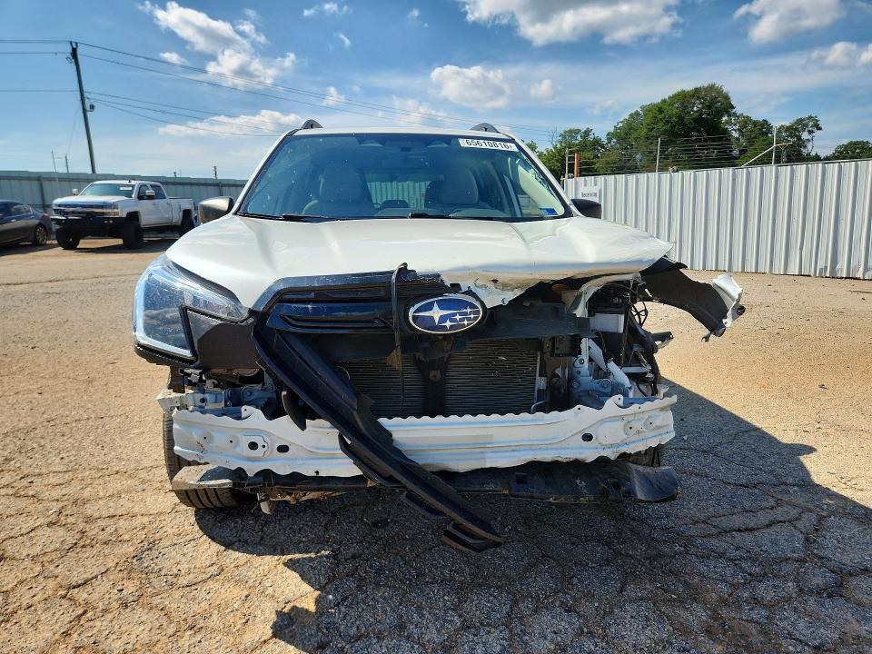 Снимка 5 от търг – 2023 SUBARU FORESTER с VIN JF2SKACC6PH549097