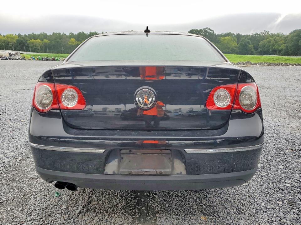 Photo 6 from auction – 2007 VOLKSWAGEN PASSAT with VIN WVWHK73C57E170458