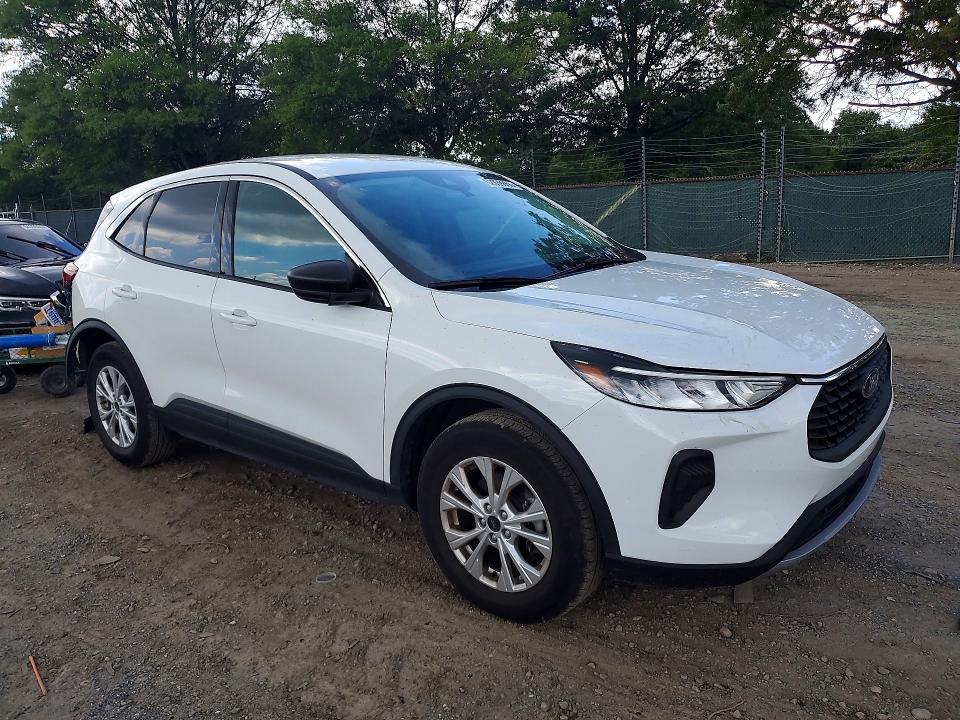 Photo 4 from auction – 2023 FORD ESCAPE with VIN 1FMCU9GN0PUA51407