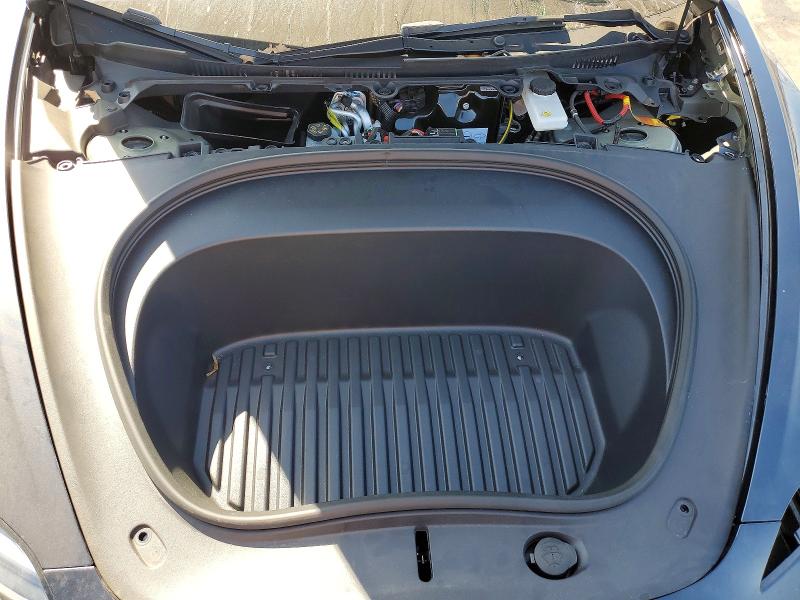 Photo 11 from auction – 2025 TESLA MODEL 3 with VIN 5YJ3E1EA8SF042832