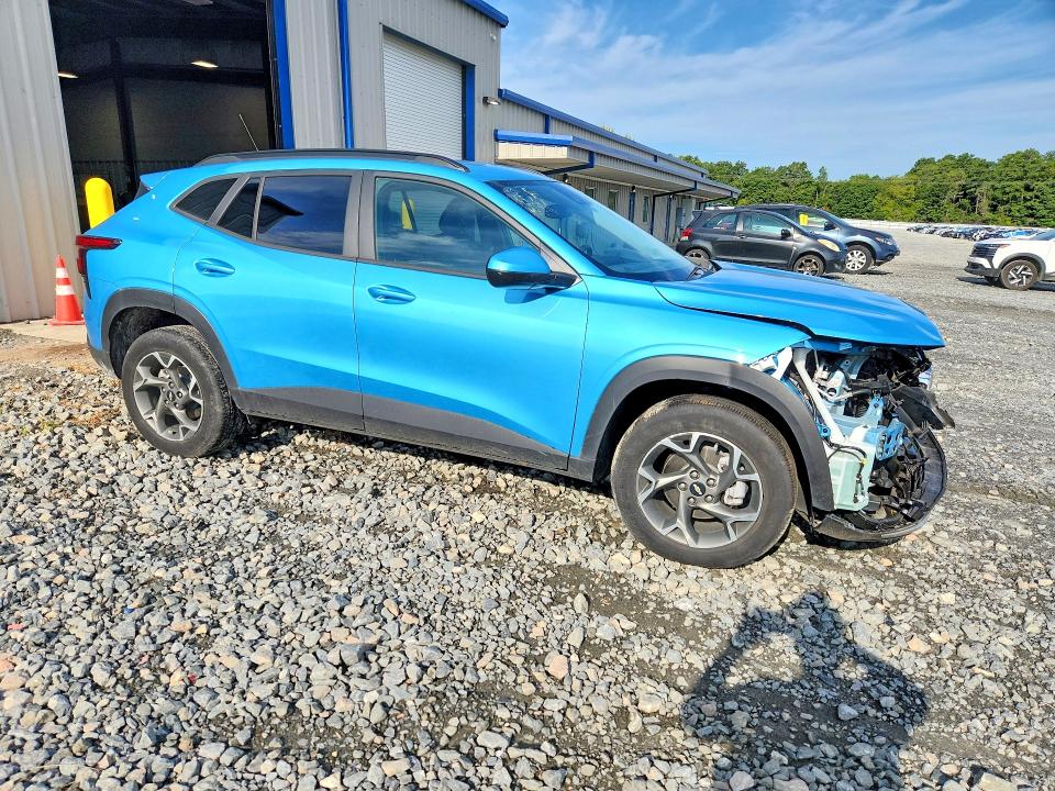 Photo 4 from auction – 2025 CHEVROLET TRAX with VIN KL77LHEP8SC162516
