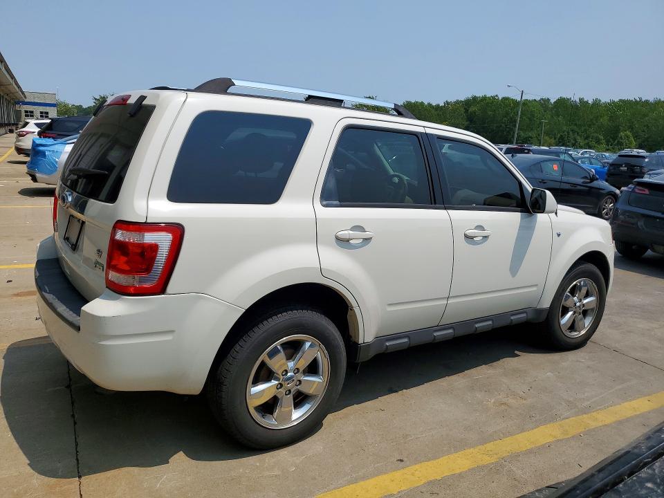 Photo 3 from auction – 2011 FORD ESCAPE with VIN 1FMCU0EG0BKB83197
