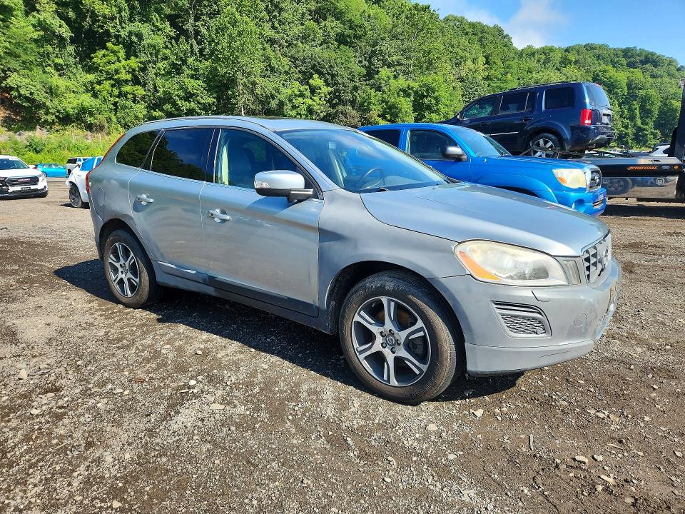 Photo 4 from auction – 2013 VOLVO XC60 with VIN YV4902DZ8D2441281