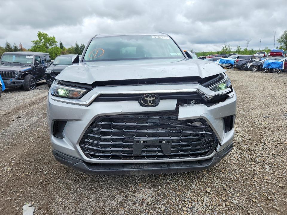 Photo 5 from auction – 2025 TOYOTA GRAND HIGHLANDER with VIN 5TDAAAB55SS082534