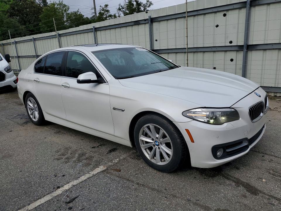 Photo 4 from auction – 2016 BMW 528 with VIN WBA5A5C54GG348275
