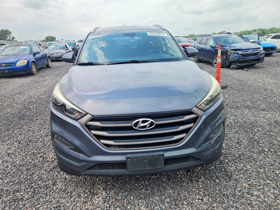 Photo 5 from auction – 2016 HYUNDAI TUCSON with VIN KM8J3CA43GU223145