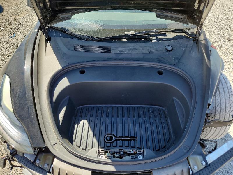 Photo 11 from auction – 2023 TESLA MODEL 3 with VIN 5YJ3E1EA1PF585057