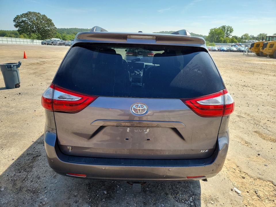 Photo 6 from auction – 2015 TOYOTA SIENNA with VIN 5TDYK3DC2FS640025