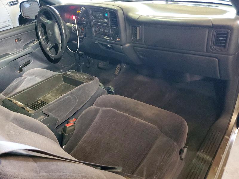 Photo 8 from auction – 2001 CHEVROLET SILVERADO with VIN 2GCEC19V911321722