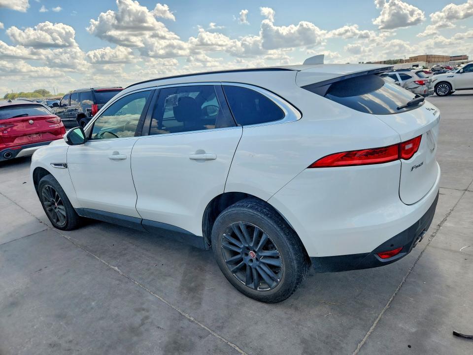 Photo 2 from auction – 2017 JAGUAR F-PACE with VIN SADCK2BN5HA088341