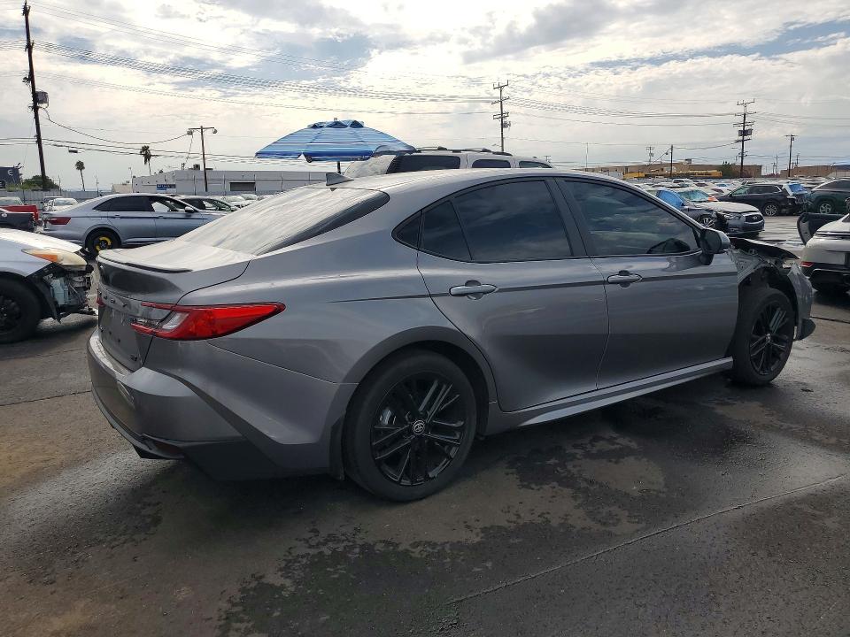 Photo 3 from auction – 2026 TOYOTA CAMRY with VIN 4T1DAACKXTU653770