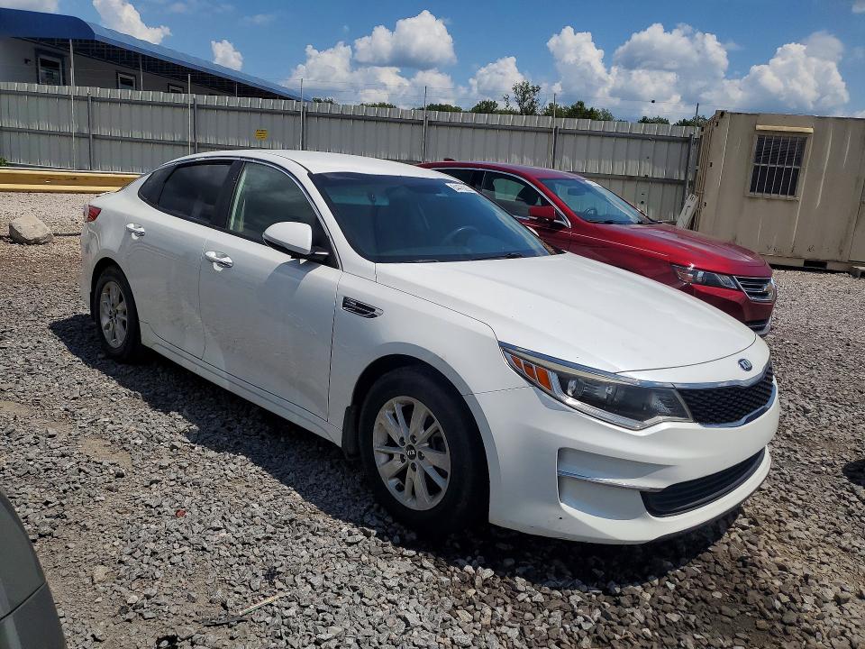 Photo 4 from auction – 2016 KIA OPTIMA with VIN 5XXGT4L31GG036596
