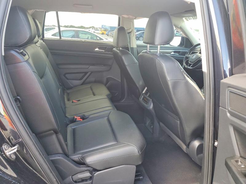 Photo 10 from auction – 2019 VOLKSWAGEN ATLAS with VIN 1V2WR2CA3KC595376
