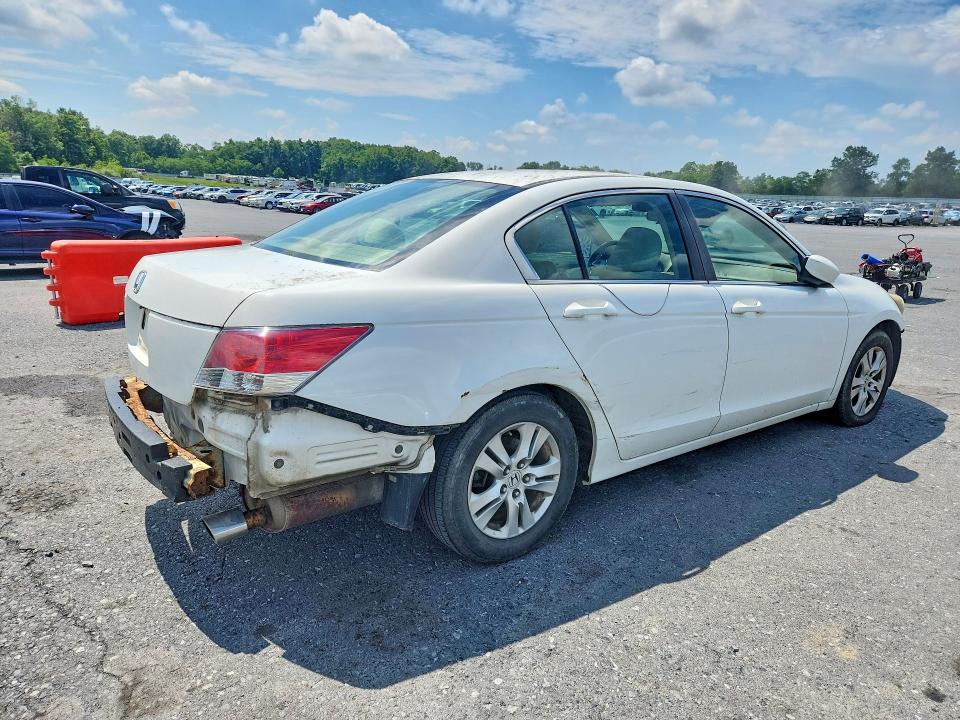 Photo 3 from auction – 2010 HONDA ACCORD with VIN 1HGCP2F45AA009305
