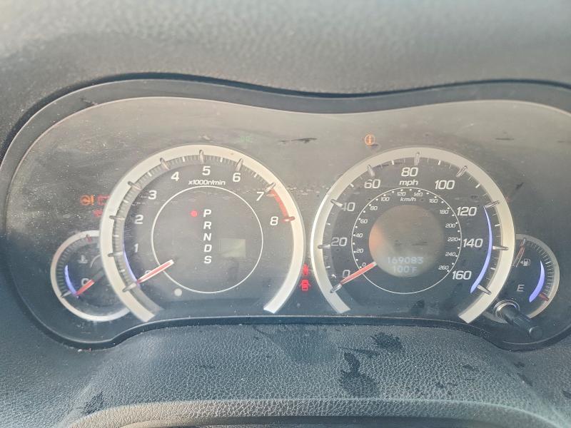 Photo 9 from auction – 2011 ACURA TSX with VIN JH4CU2F62BC016774