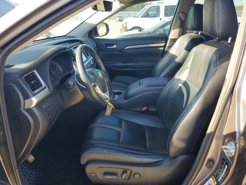 Photo 7 from auction – 2018 TOYOTA HIGHLANDER with VIN 5TDJZRFHXJS804381