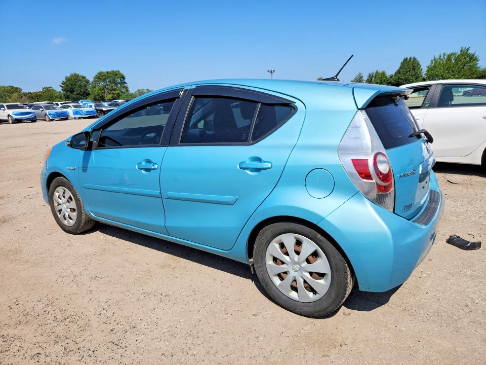 Photo 2 from auction – 2012 TOYOTA PRIUS C with VIN JTDKDTB30C1017174