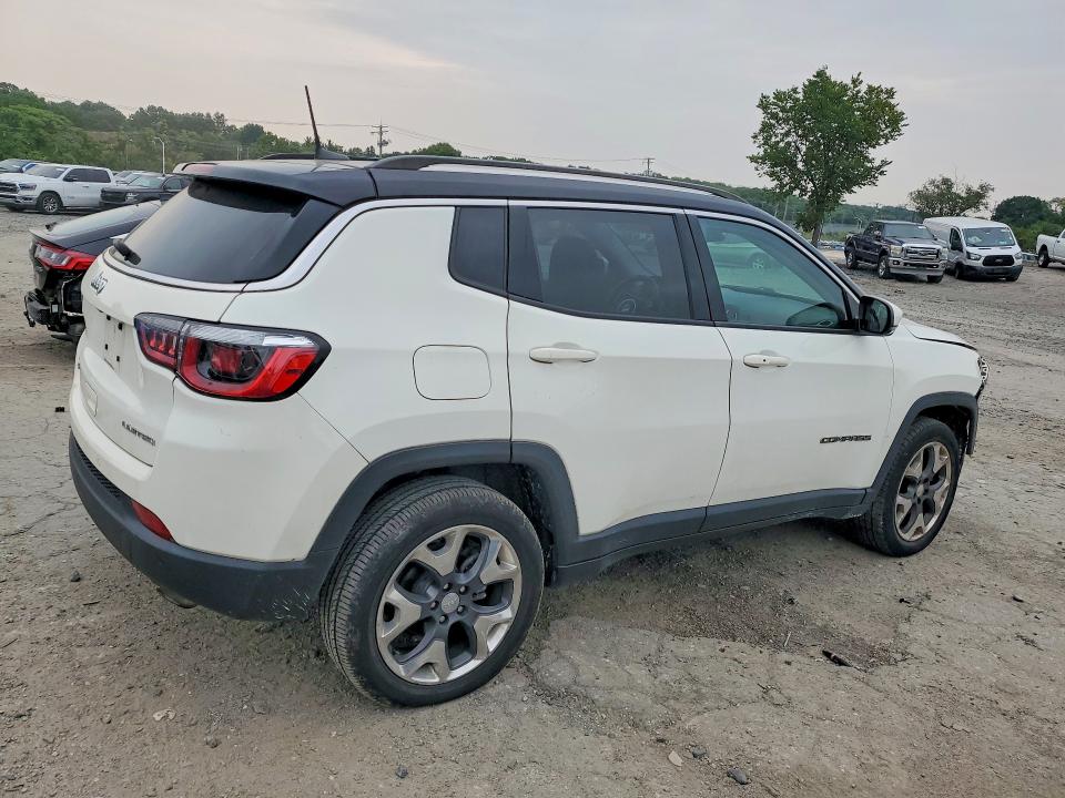 Zdjęcie 3 z aukcji – 2018 JEEP COMPASS z VIN 3C4NJDCB8JT419225