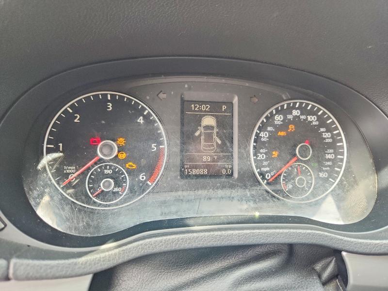 Photo 9 from auction – 2015 VOLKSWAGEN PASSAT with VIN 1VWBV7A30FC051126