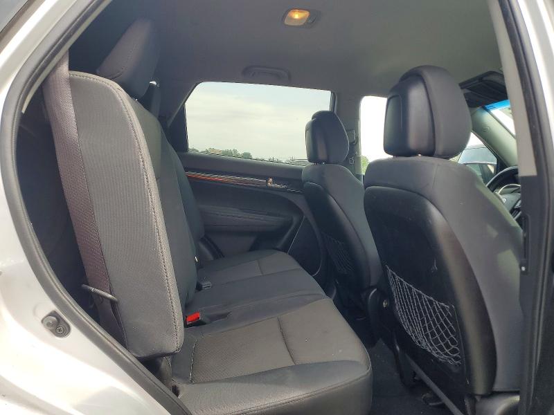 Photo 11 from auction – 2013 KIA SORENTO with VIN 5XYKTDA62DG355570