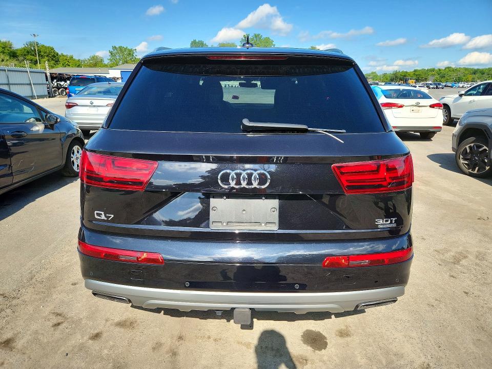 Photo 6 from auction – 2018 AUDI Q7 with VIN WA1VAAF7XJD050941