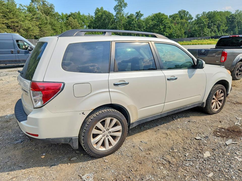 Photo 3 from auction – 2012 SUBARU FORESTER with VIN JF2SHAEC0CH453942