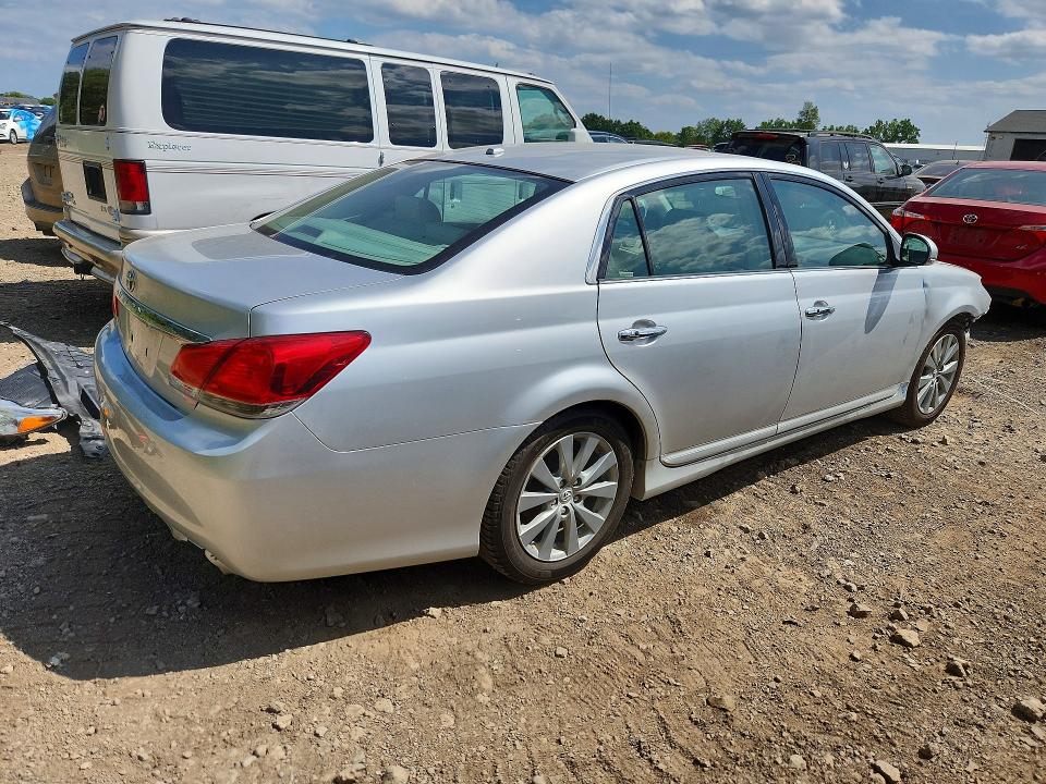 Photo 3 from auction – 2011 TOYOTA AVALON with VIN 4T1BK3DB0BU393652