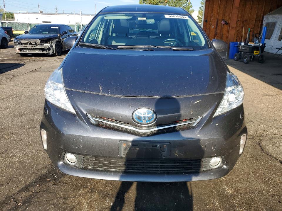 Photo 5 from auction – 2013 TOYOTA PRIUS V with VIN JTDZN3EU9D3230419