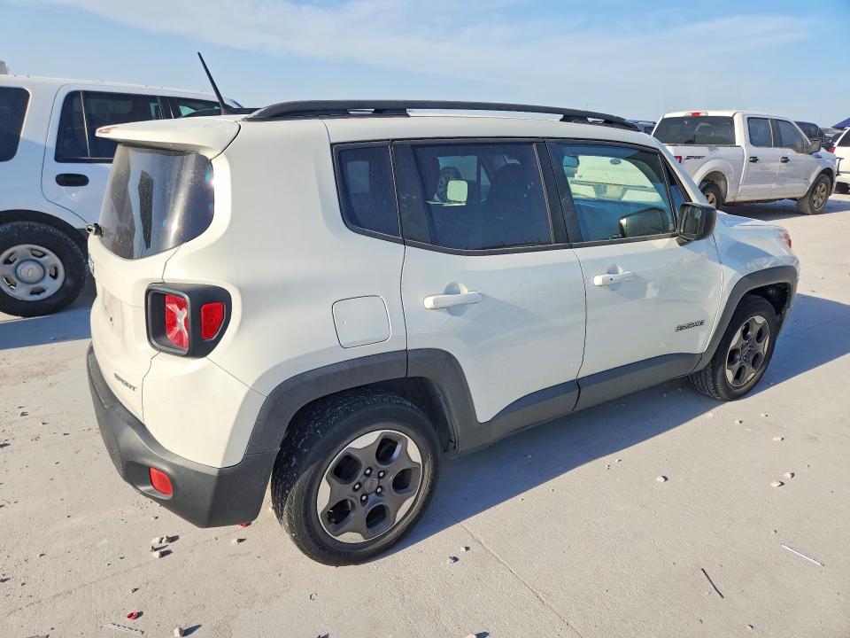 Photo 3 from auction – 2016 JEEP RENEGADE with VIN ZACCJAAT8GPD52112