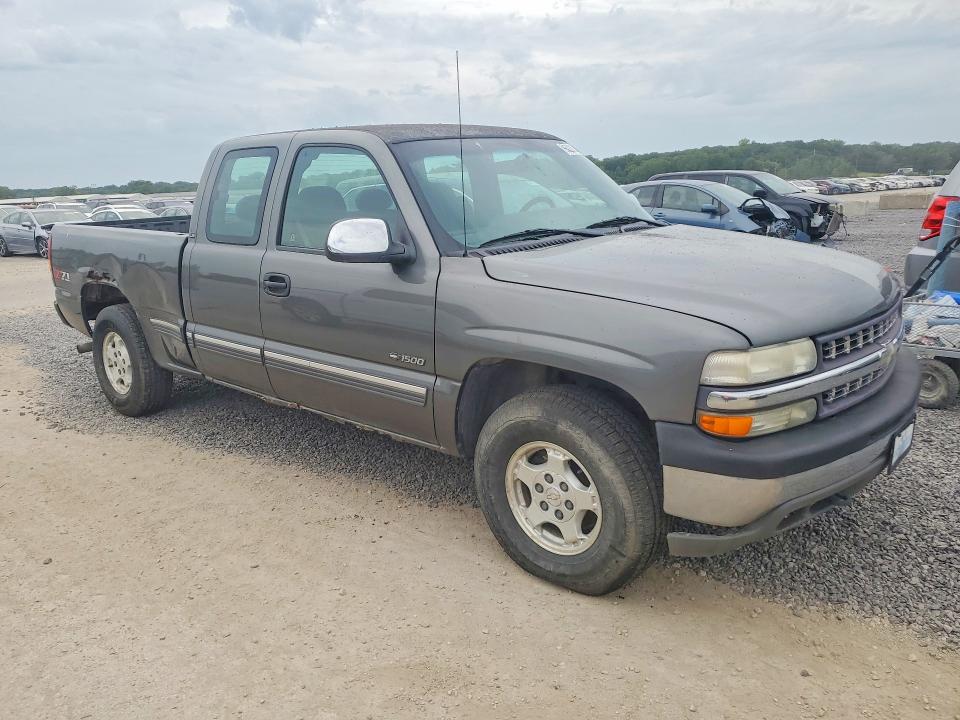 Photo 4 from auction – 2001 CHEVROLET SILVERADO with VIN 2GCEK19V911352374