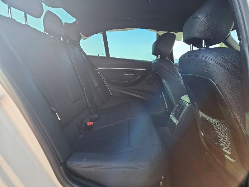 Photo 10 from auction – 2018 BMW 330 with VIN WBA8B9G57JNU98184