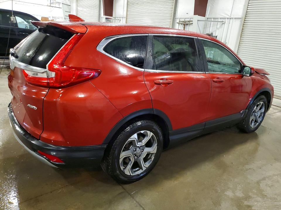 Photo 3 from auction – 2019 HONDA CR-V with VIN 2HKRW2H50KH648364