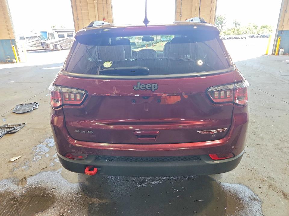 Photo 6 from auction – 2021 JEEP COMPASS with VIN 3C4NJDDB9MT583540