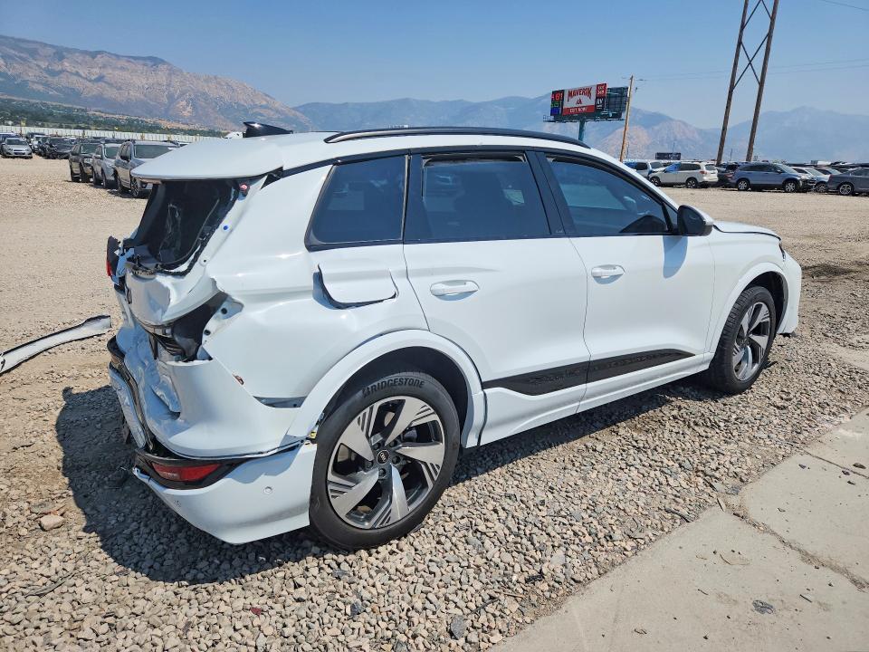 Photo 3 from auction – 2025 AUDI Q6 E-TRON with VIN WA124BGF5SA008685