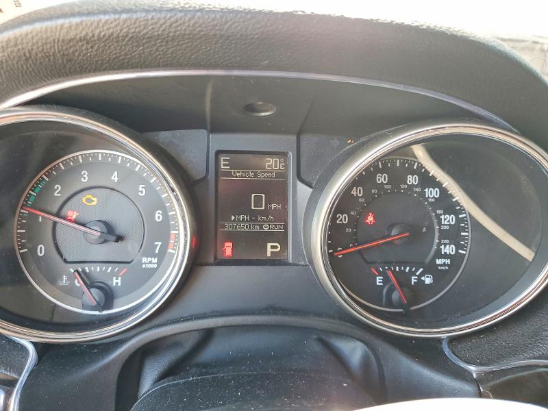 Photo 9 from auction – 2012 JEEP GRAND CHEROKEE with VIN 1C4RJFAG7CC161631