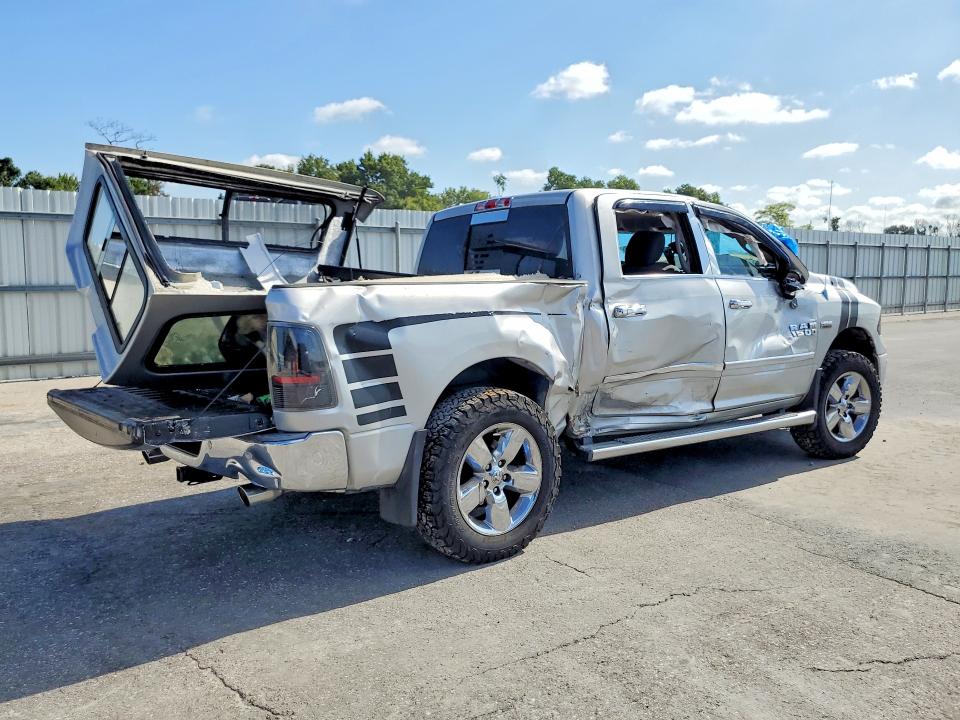 Photo 3 from auction – 2016 RAM 1500 with VIN 3C6RR7LT6GG202186