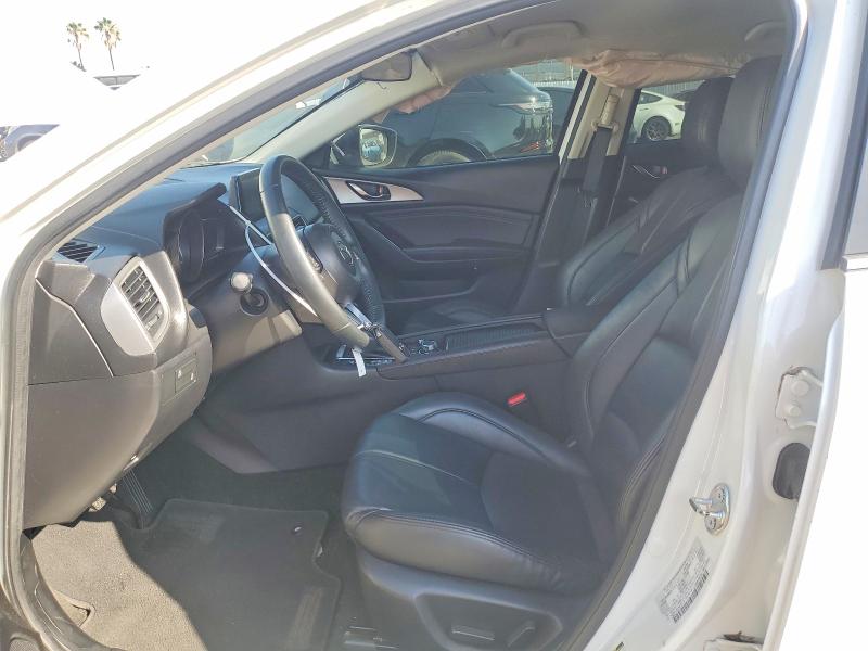 Фото 7 с аукциона – 2018 MAZDA 3 с VIN 3MZBN1V39JM276773