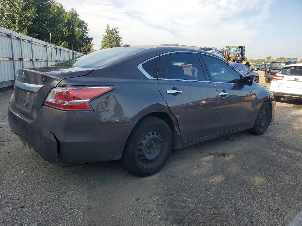 Снимка 3 от търг – 2015 NISSAN ALTIMA с VIN 1N4AL3AP3FC474806