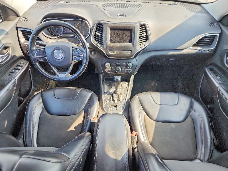 Photo 8 from auction – 2019 JEEP CHEROKEE with VIN 1C4PJLLB3KD316630