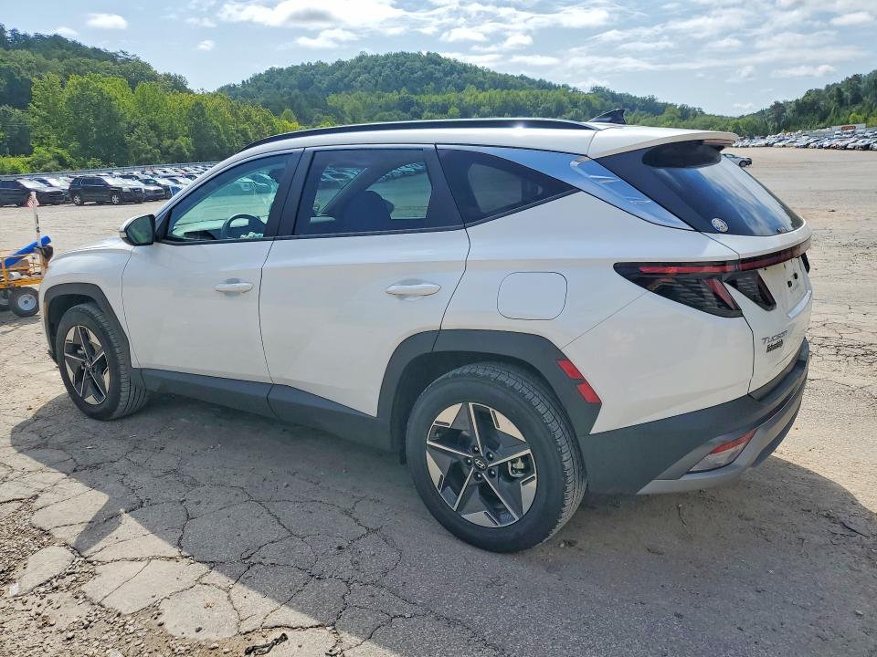 Photo 2 from auction – 2026 HYUNDAI TUCSON with VIN 5NMJCCDE8TH672556