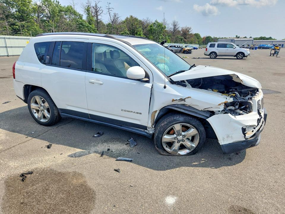 Photo 4 from auction – 2015 JEEP COMPASS with VIN 1C4NJDEB3FD290725