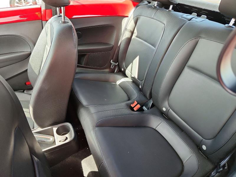 Photo 10 from auction – 2012 VOLKSWAGEN BEETLE with VIN 3VWJP7AT5CM601551